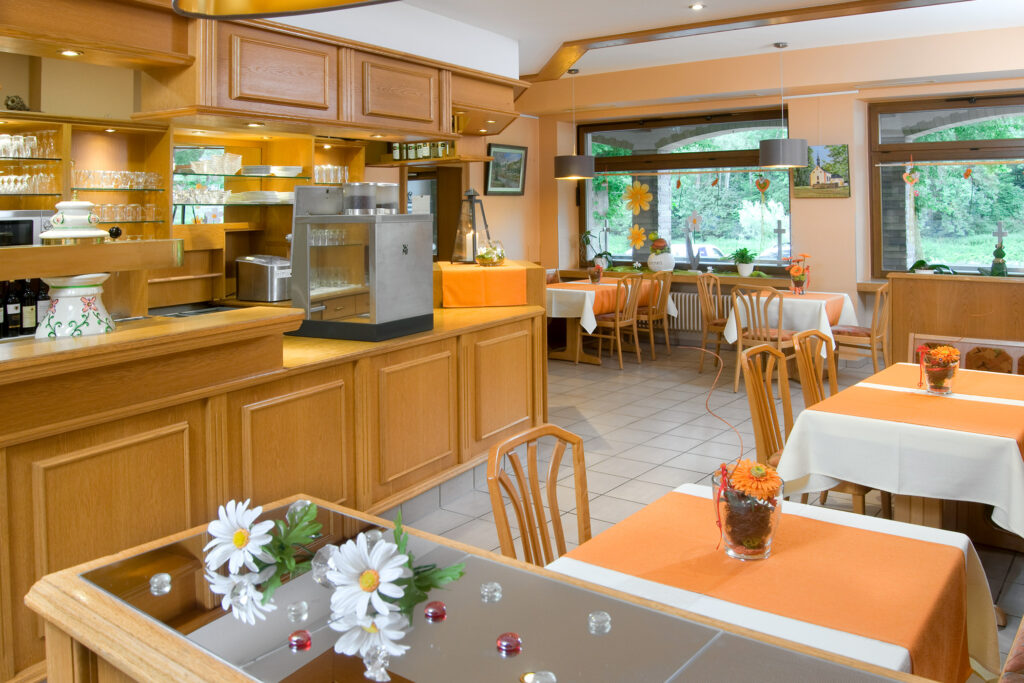 Essenszeiten für Frühstück, Mittagessen und Abendessen